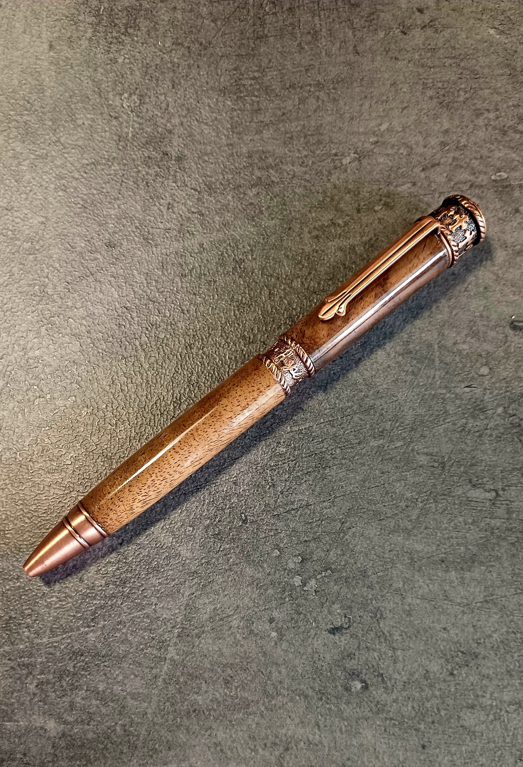 Ręcznie wykonany długopis z drewna – Faith Hope Love | antique copper | handmade