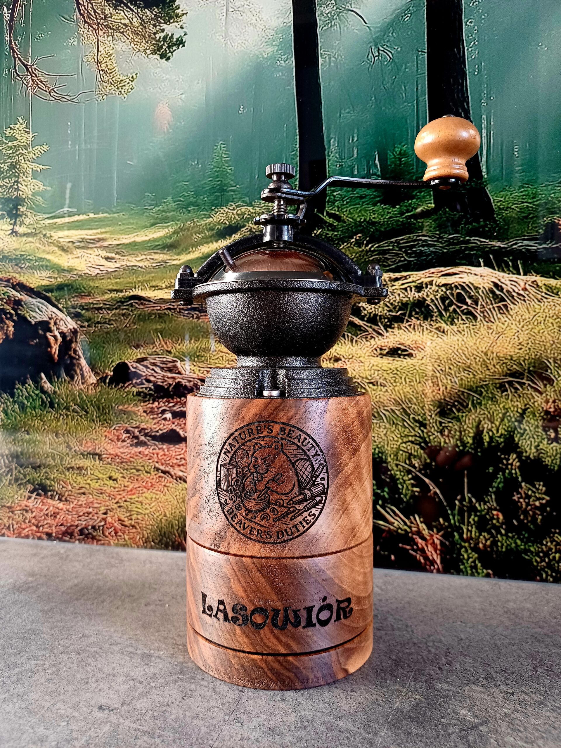 Ręcznie wykonany młynek do kawy z orzecha włoskiego - porcelanowy mechanizm | handmade - obrazek 2