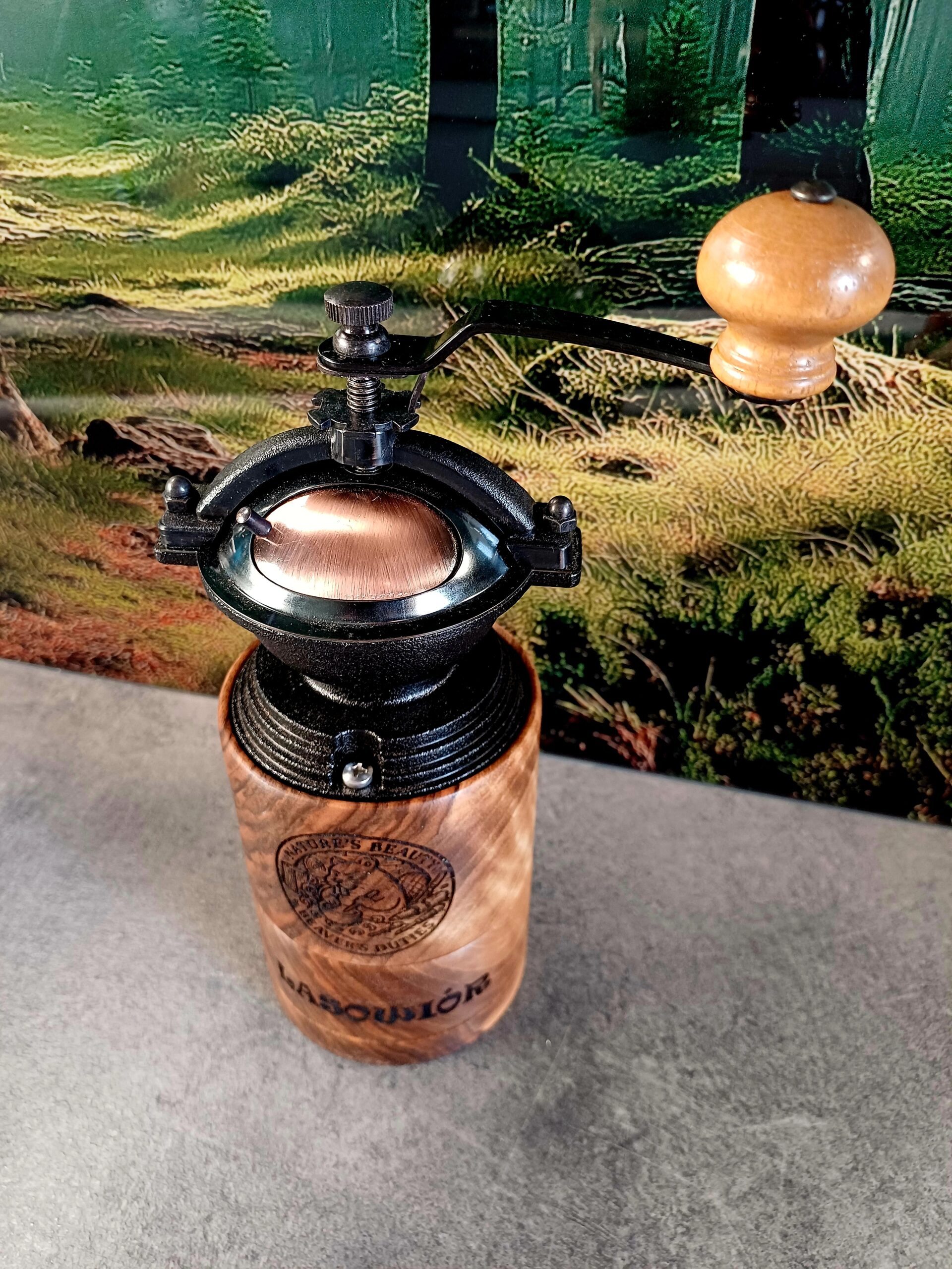 Ręcznie wykonany młynek do kawy z orzecha włoskiego - porcelanowy mechanizm | handmade - obrazek 5