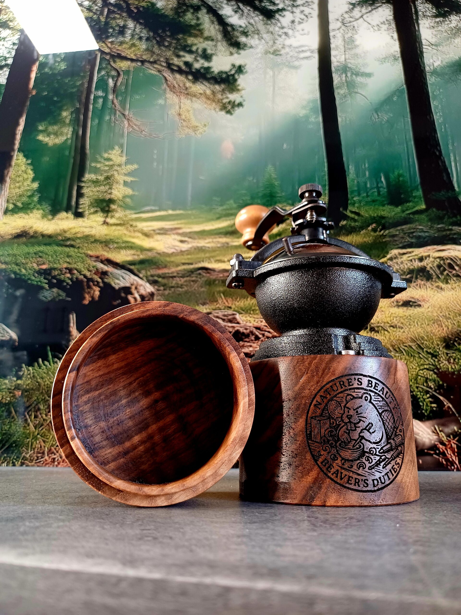 Ręcznie wykonany młynek do kawy z orzecha włoskiego - porcelanowy mechanizm | handmade - obrazek 6