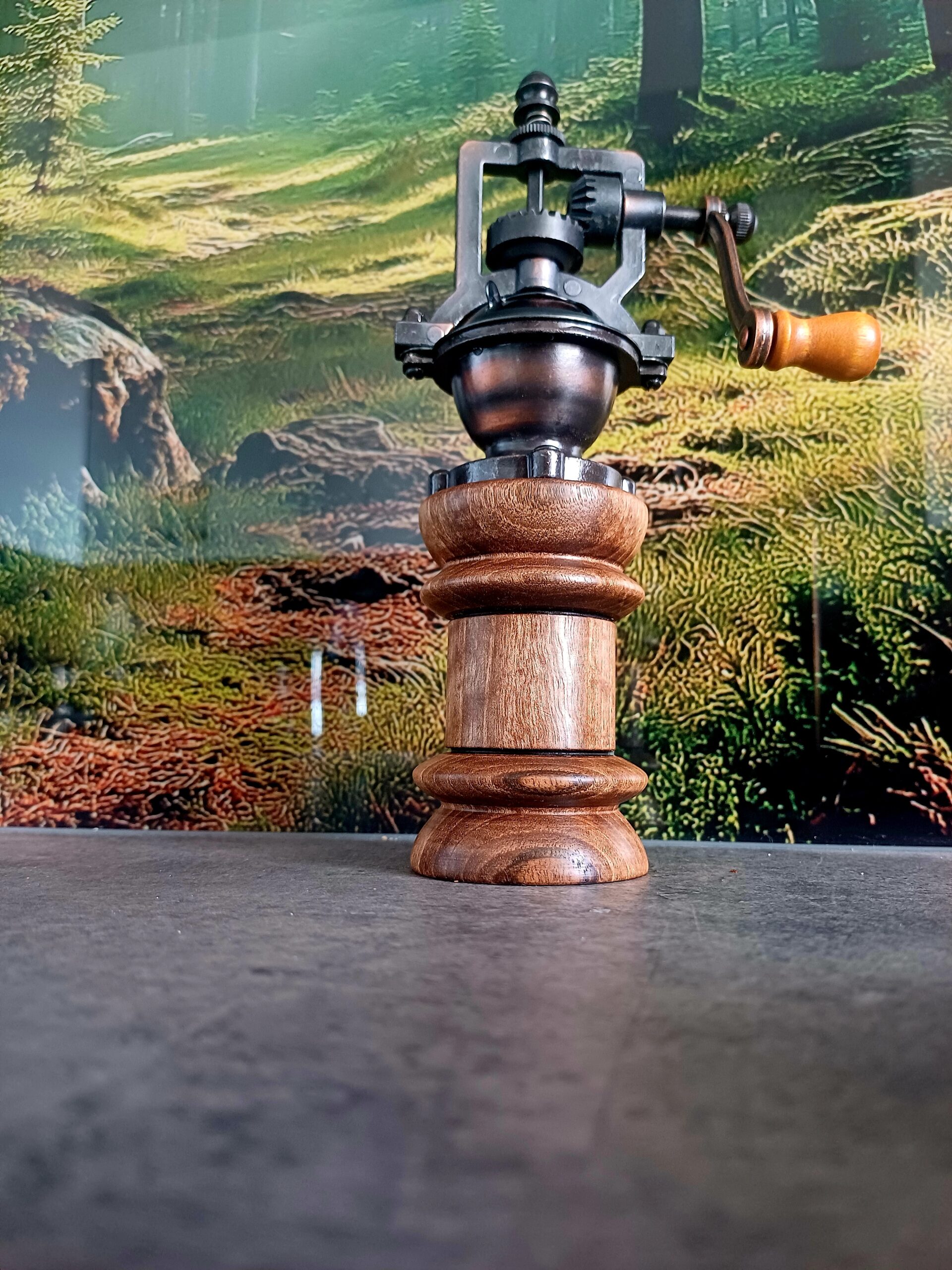 Ręcznie wykonany młynek do pieprzu z orzecha włoskiego | handmade (możliwośćpersonalizacji) - obrazek 5