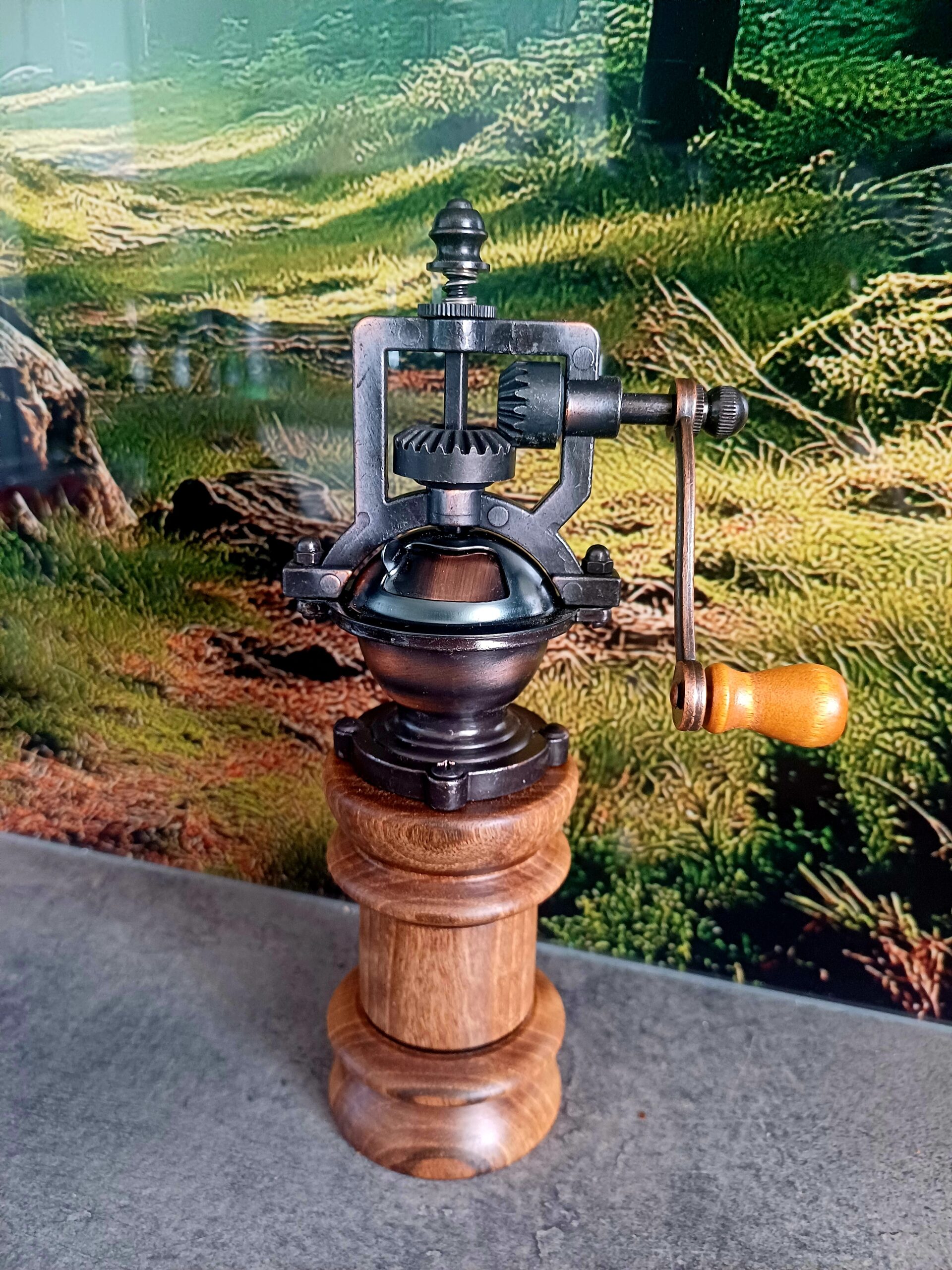 Ręcznie wykonany młynek do pieprzu z orzecha włoskiego | handmade (możliwośćpersonalizacji) - obrazek 3